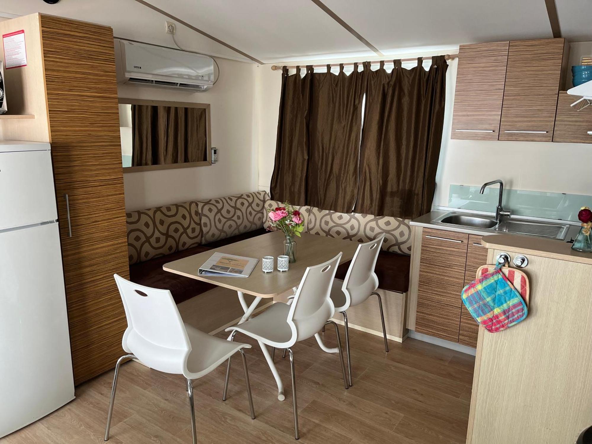 Chalet Camping River Italie Met 2 Slaapkamers Ameglia Eksteriør billede