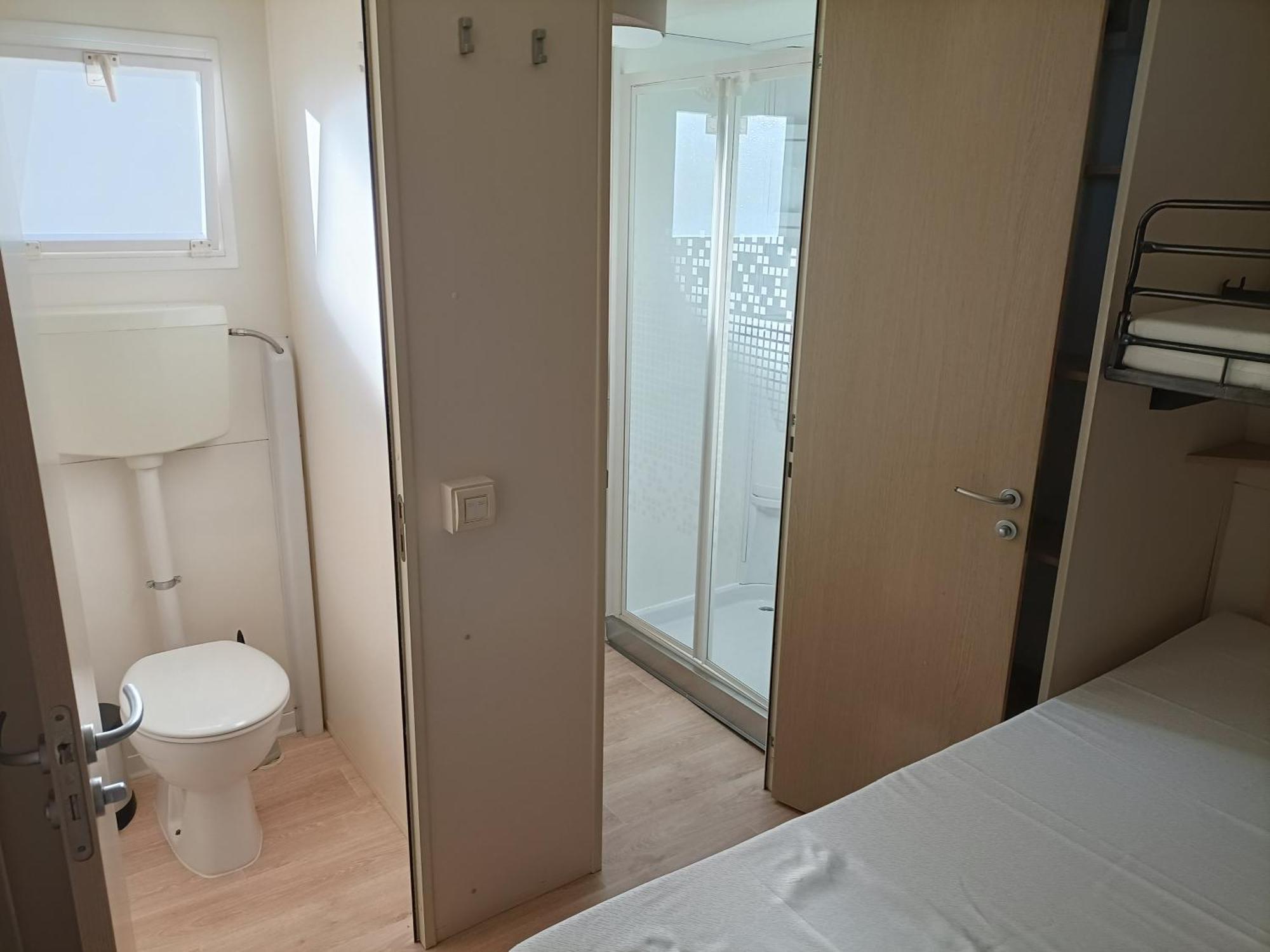 Chalet Camping River Italie Met 2 Slaapkamers Ameglia Eksteriør billede