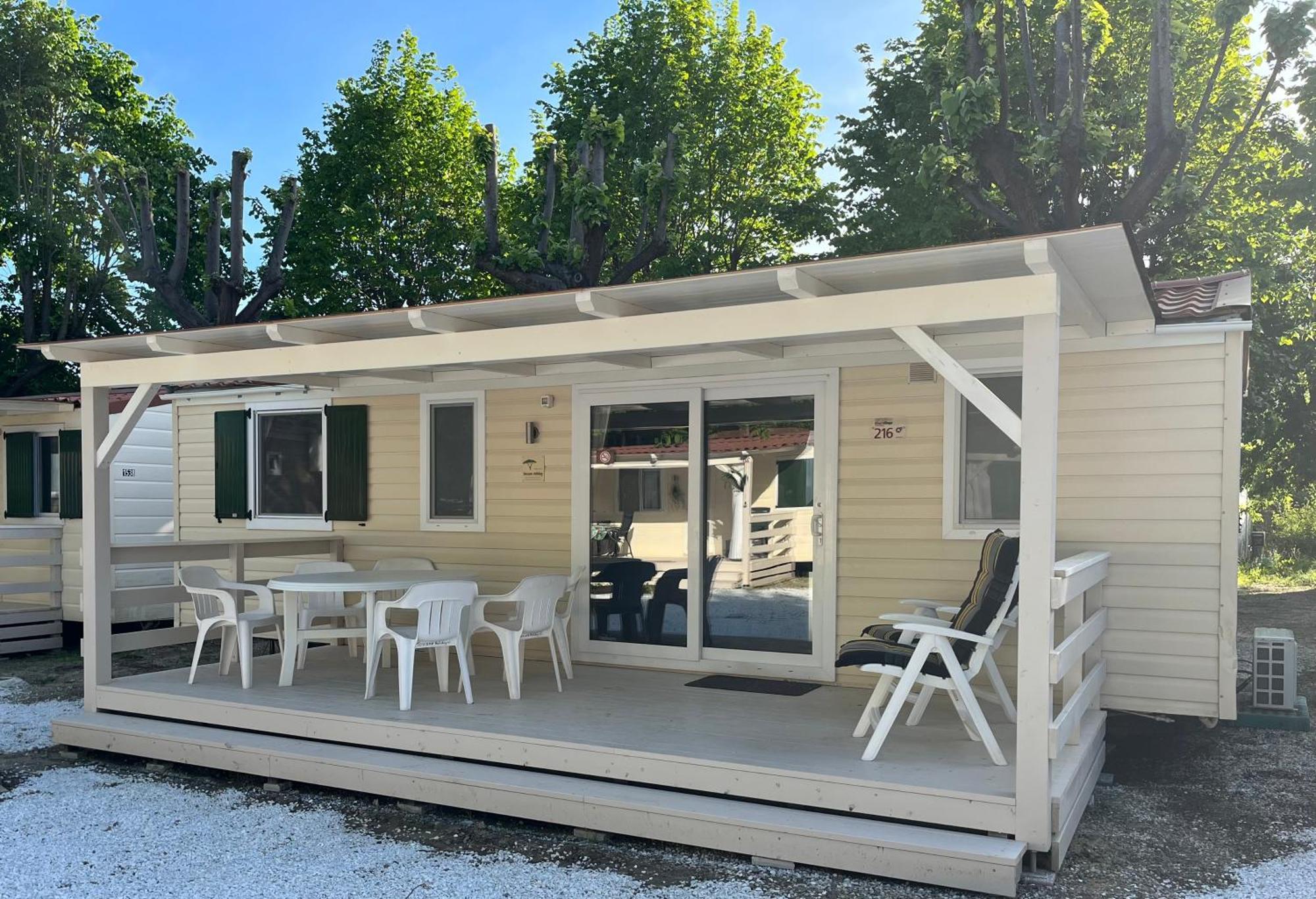 Chalet Camping River Italie Met 2 Slaapkamers Ameglia Eksteriør billede