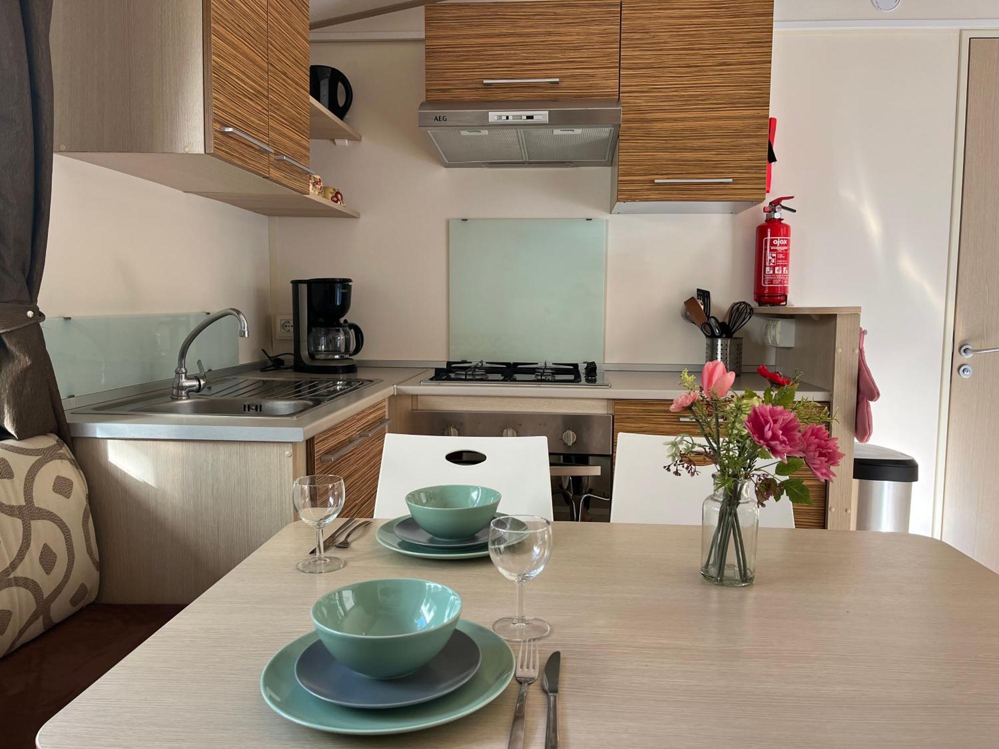 Chalet Camping River Italie Met 2 Slaapkamers Ameglia Eksteriør billede